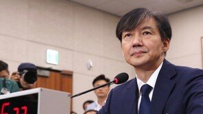 ‘조국 청문회’ 지켜보는 靑…檢수사에 예민 “내란음모 다루듯”