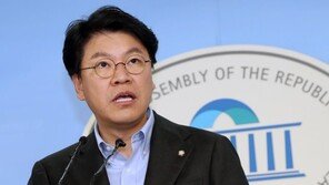 장제원, 아들 음주운전에 “참담한 심정…법적 책임 받아야 할 것”