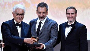 토드 필립스감독 ‘조커’ 베니스영화제 황금사자상 수상