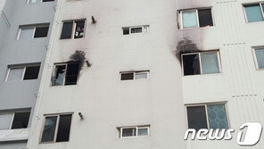 광주 아파트서 화재…50대 부부 사망·주민 수십명 대피