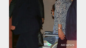 박근혜, 어깨 수술 석달 치료…VIP병실 입원비만 3억
