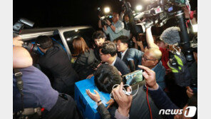 檢, 조국 자택 압수 PC 집중분석…핵심의혹 밝힐 ‘스모킹건’ 될까