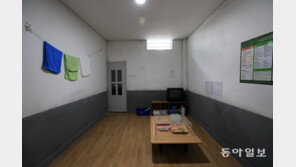 [청계천 옆 사진관]감방생활부터 옛 골목길 재현까지 