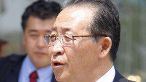 김계관 “트럼프 용단 기대”…폼페이오 “협상 날짜 못잡아” 기싸움 팽팽