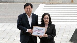 조국 검사와 통화에 강기정 檢압박 논란…조국사태 新뇌관 되나