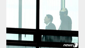 “예스, 노로 답할 수 없다”…靑, 윤석열 해임까지 바라보나