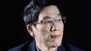 진중권 “기회 평등? 과정 공정?… 아니잖아요”