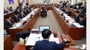 과방위 국감 ‘조국 2차전’ 예고…네이버 ‘실검 조작’ 뜨거운 이슈