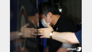 ‘조국 가족펀드 키맨’ 5촌조카 구속기소…“정경심 공범 적시 안돼”