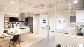 ‘거꾸로 가는’ 인테리어업계, 온라인시대에 오프라인 매장 확대 왜?