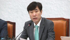 하태경 “아무도 흔들수 없는 나라? 흔드는 주범 文대통령”