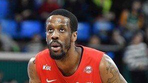 SK 애런 헤인즈, 외국인선수 최초 500경기 출전