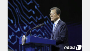 흔들리는 文 지지율…중도층 이탈에 느슨해진 검찰개혁 동력