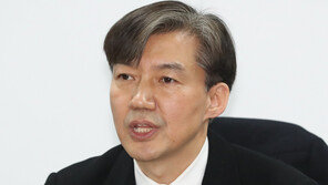 조국 “검찰개혁 궤도 올라…이번엔 무슨 일 있어도 끝을 봐야”