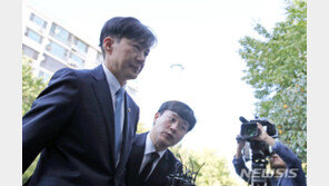 조국, 35일만에 사임…‘불명예 퇴장’ 역대 법무장관은