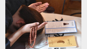 수능 한달 앞… 학부모의 간절한 기도