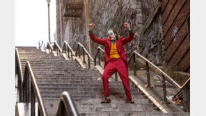 영화 ‘조커’가 춤추던 뉴욕 브롱크스 계단, 관광명소 됐다