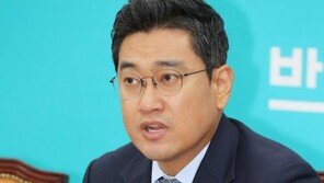 오신환 검찰 출석…‘패스트트랙 충돌’ 사건 참고인 신분