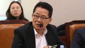 박지원 “정경심 구속, 어쩌면 조국·자녀에게 좋은 신호”