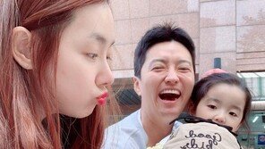 소이현♥인교진, 두 딸과 단란한 일상…웃음 넘치는 가족