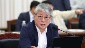 與 조응천 “내가 검사라면 조국 ‘뇌물 수수’ 집중 수사”