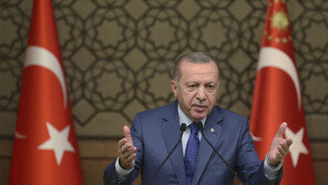 에르도안 터키 대통령“쿠르드 철수 안하면 청소하겠다” 경고