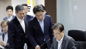 ‘원 포인트 개각’ 방침 밝힌 文대통령…외교안보라인 투 톱도 교체하나