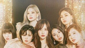 트와이스, ‘필 스페셜’ 40만장 출고량 달성…자체 최고 기록