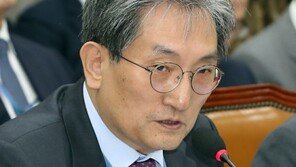 노영민 “조국 사태로 국민 갈등 야기…송구스럽게 생각”