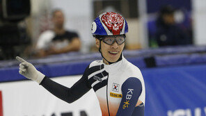 황대헌, 쇼트트랙 월드컵 1차 대회 1000m 金…2관왕 등극