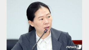 ‘패스트트랙 충돌 도화선’ 사보임 당사자 권은희 의원 檢 출석