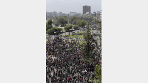 칠레 반정부시위 계속…장기화로 경제성장 저해 우려