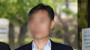 ‘공짜주식 혐의’ 윤 총경 재판, 부패전담부가 맡는다