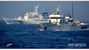 중국 해경선 4척, 센카쿠 부근 일본영해 침범 도발