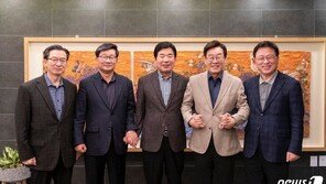 전해철·김진표·정성호·박광온·이재명, 공관만찬 회동