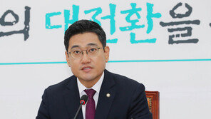 ‘변혁 신임 대표’ 오신환 “신당 창당의 길 계속 가겠다”