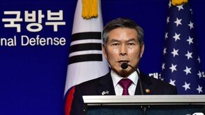 정경두-고노, ‘냉담한 분위기’ 속 양자회담 시작…지소미아 논의