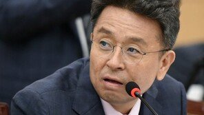 ‘불출마’ 與이철희 “86그룹 ‘청산론’ 안돼…비워주는 역할해야”