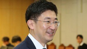 김세연 “먹던 우물 오염된 것…한국당, 쇄신가능성 거의 없다”