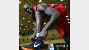 “수비로 따냈던 NBA 신인왕, KBL서 화끈한 리바운드 쇼”