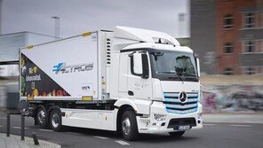 메르세데스-벤츠 대형 순수 전기 트럭 e악트로스, 1년 간 유럽서 성공적 시범 운영