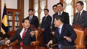 한국당, 필리버스터 철회…여야 3당 “10일 예산안 처리키로”