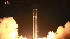 전략연 “北, 당분간 저강도 도발…신형 핵무기 공개·위성 발사”