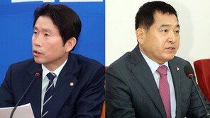“한국당, 대화와 타협 정치에 사망선고”…“與 연동형 비례 포기하면 협상”