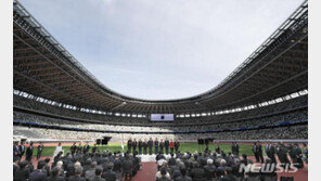 도쿄올림픽 주경기장 완공…아베 “일본의 힘 세계에 과시”