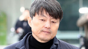 ‘靑감찰무마 의혹 핵심’ 유재수, 내년 1월 재판 돌입