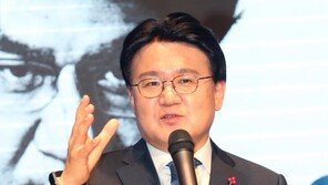 [속보]‘靑 하명수사 의혹’ 황운하 대전경찰청장, 인재개발원장로 발령