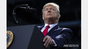 트럼프 “北, 어떤 성탄 선물 보내도 성공적으로 처리할 것”