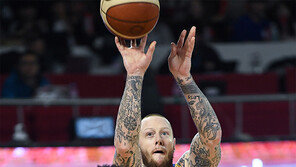 ‘삼성의 산타’ 미네라스, 성탄절 뒤집기쇼