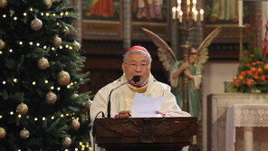 염수정 추기경 “행복은 우리 마음 안에”…2020년 신년사